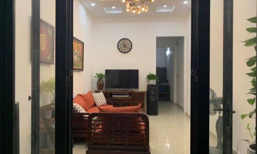 Nhà ngõ xe máy tránh thoải mái Đường Láng