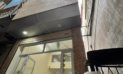 Bán nhà 30 m2 3 tầng 2,5 tỷ 1 phút ra Ngã tư sở