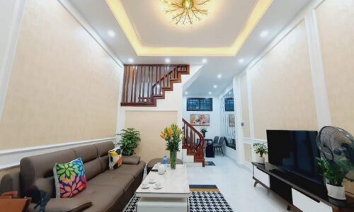 Bán nhà đẹp 5m ra ô tô tránh phố Thái Hà