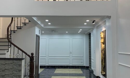 Bán nhà mới 45m2 5 tầng ngõ 175 Thịnh Quang