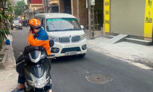 Bán nhà 3 tầng 71 m2 mặt tiền 6m mặt phố Quan Nhân