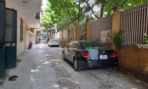 Bán nhà 3 tầng phân lô sát ô tô tránh ngõ 21 Quan nhân